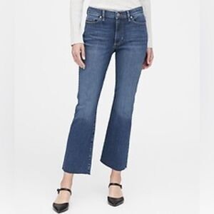 Banana republic mid rise, crop flare, size 34